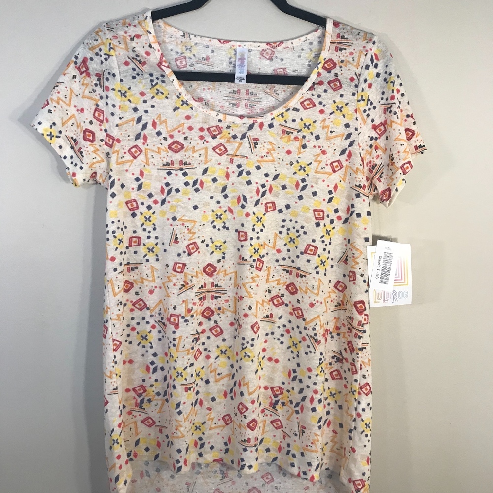 NWT LuLaRoe Classic T (XS)